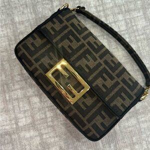 Fendi mini Baguette